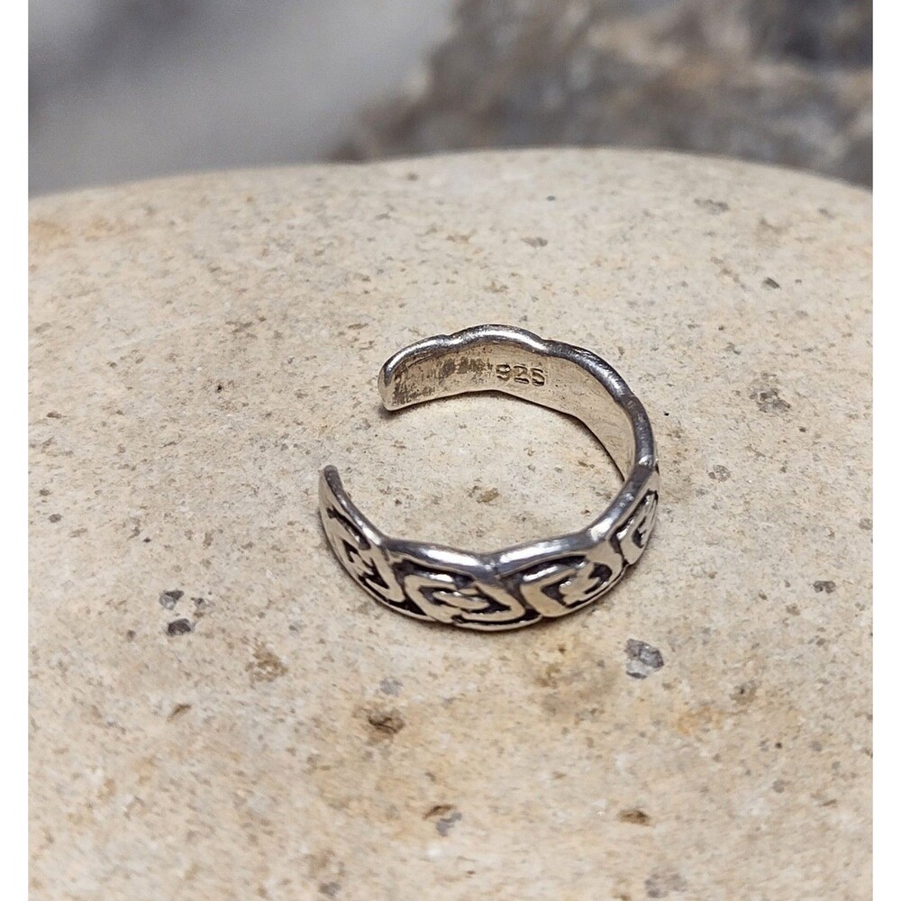 Celtic Sterling Silver .925 Tone Ring - Picture 4 of 8